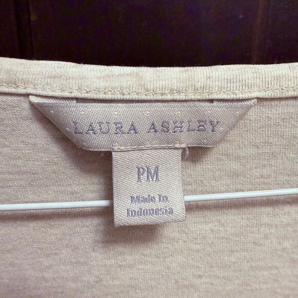 Laura Ashley Sparkly Gold Leaf T-Shirt (PM) - Picture 5 of 6